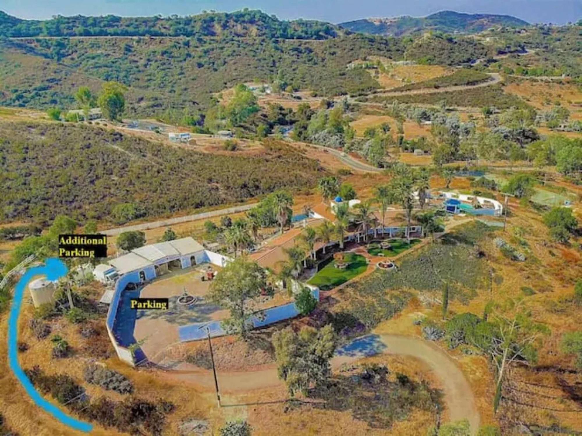 Private Home On 10 Acres - Heated Salt Pool & Jacuzzi, Mountain & City Views, Horseshoes, Basketball, Bbq, Golf Putting, Foosball, Croquet, Bose Stereo, White Cotton Bedding - Hilltop Hacienda, Pool Heat Optional Jamul Екстериор снимка