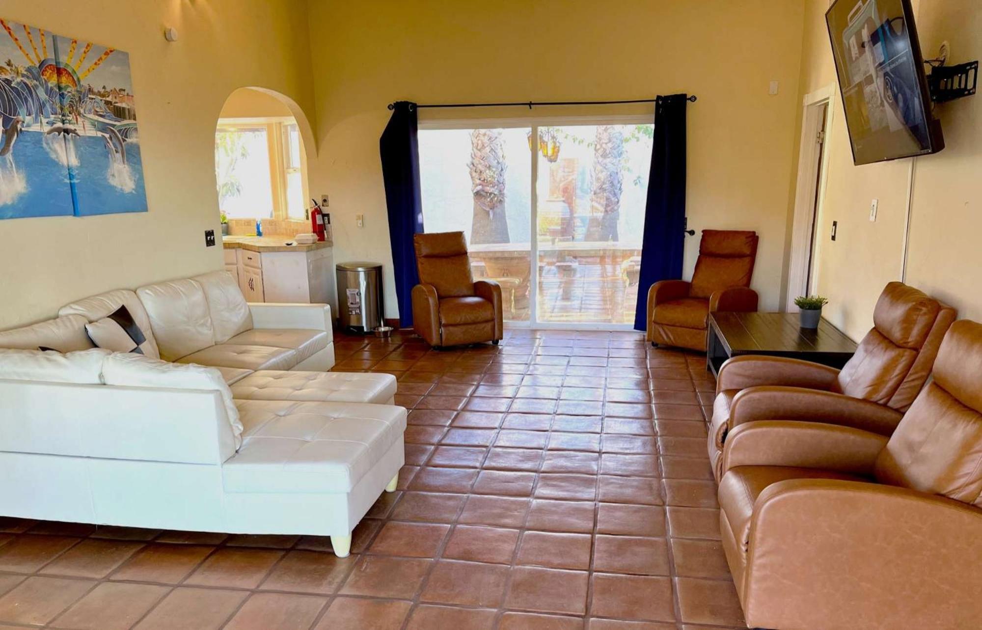 Private Home On 10 Acres - Heated Salt Pool & Jacuzzi, Mountain & City Views, Horseshoes, Basketball, Bbq, Golf Putting, Foosball, Croquet, Bose Stereo, White Cotton Bedding - Hilltop Hacienda, Pool Heat Optional Jamul Екстериор снимка
