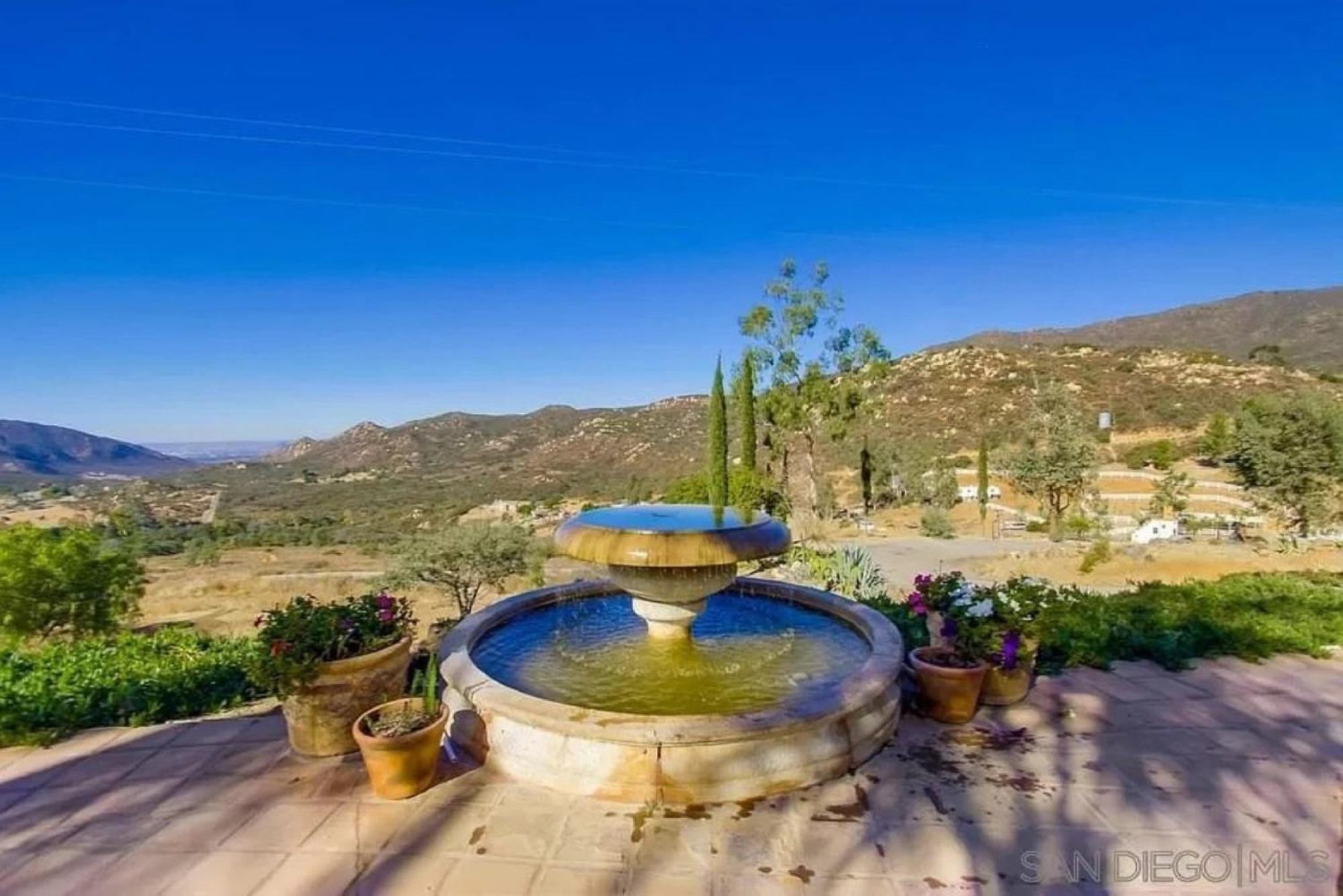 Private Home On 10 Acres - Heated Salt Pool & Jacuzzi, Mountain & City Views, Horseshoes, Basketball, Bbq, Golf Putting, Foosball, Croquet, Bose Stereo, White Cotton Bedding - Hilltop Hacienda, Pool Heat Optional Jamul Екстериор снимка